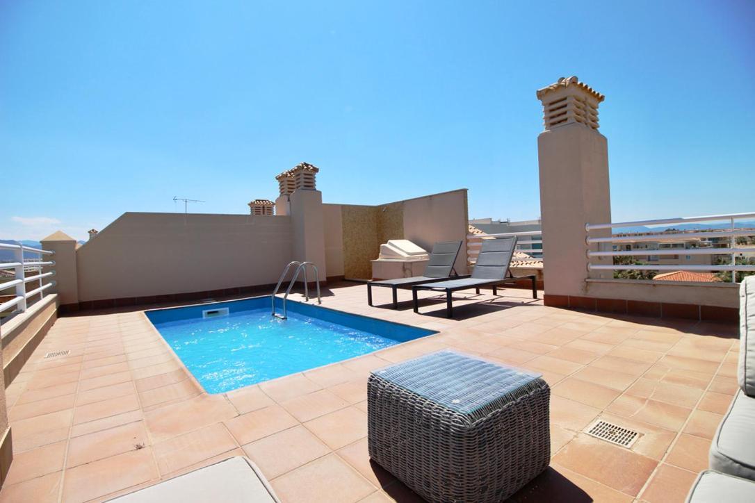 Atico Frontal Al Mar Con Piscina Privada By Homeprive Дения Экстерьер фото