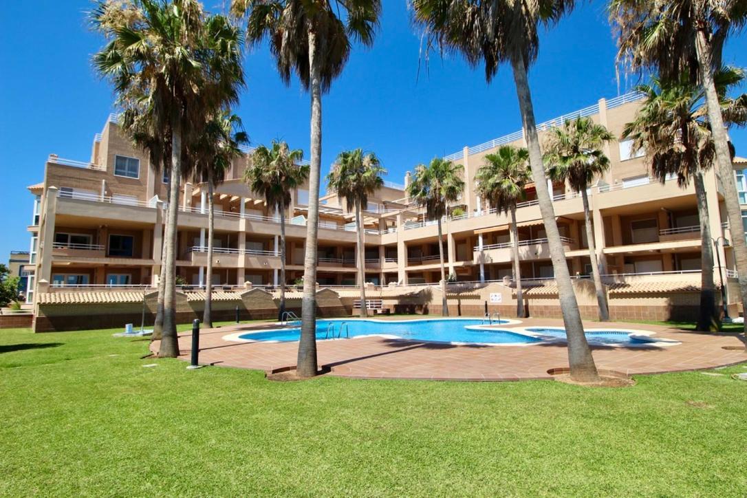 Atico Frontal Al Mar Con Piscina Privada By Homeprive Дения Экстерьер фото
