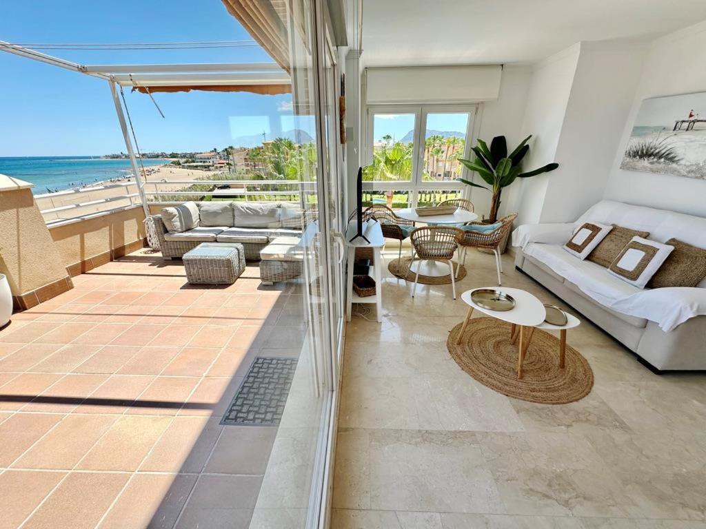 Atico Frontal Al Mar Con Piscina Privada By Homeprive Дения Экстерьер фото