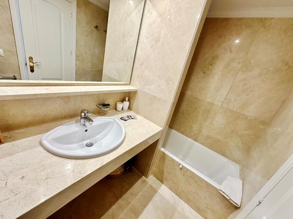 Atico Frontal Al Mar Con Piscina Privada By Homeprive Дения Экстерьер фото
